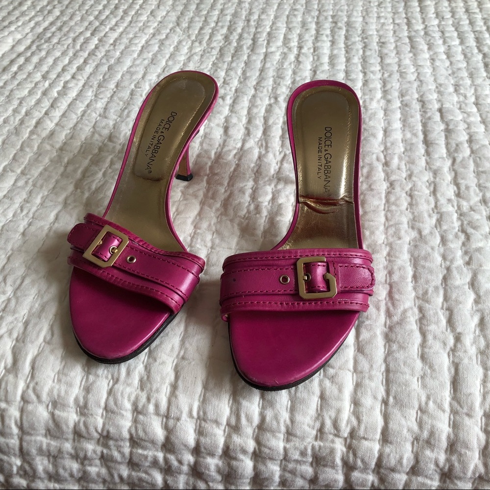 Women’s slides